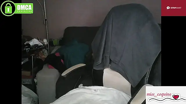 Snapshot of miss_coquine chatting on January 30, 12:59 pm miss coquine online show from January 30, 12:59 pm