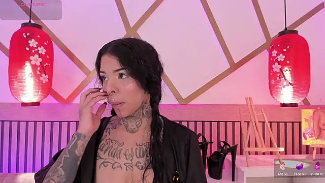 Snapshot of NinaInk chatting on June 30, 3:02 pm NinaInk online show from June 30, 3:02 pm
