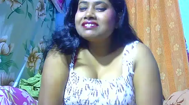 Snapshot of sexy_roma chatting on March 12, 8:10 pm sexy roma online show from March 12, 8:10 pm