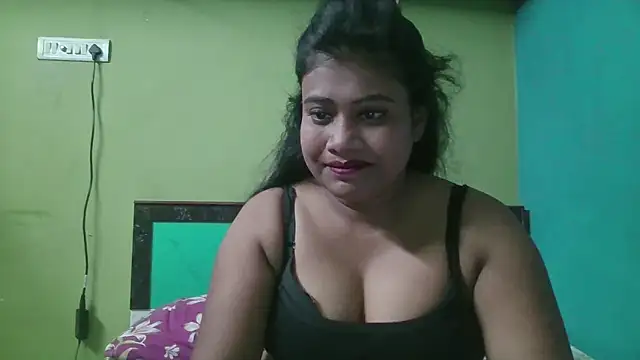 Snapshot of sexy_roma chatting on May 6, 1:05 pm sexy roma online show from May 6, 1:05 pm