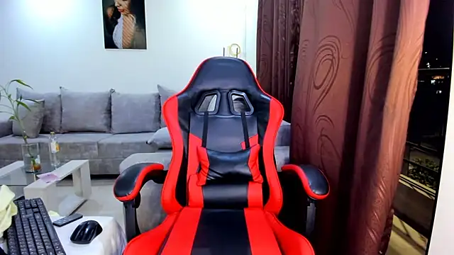 ashleyxlove1 online show from March 12, 1:01 am