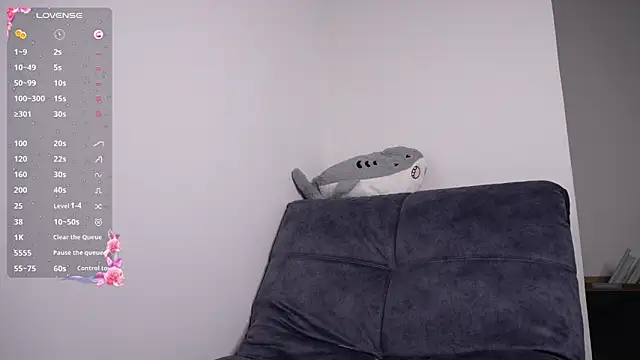 Snapshot of GlamourNova chatting on December 12, 6:31 pm GlamourNova online show from December 12, 6:31 pm