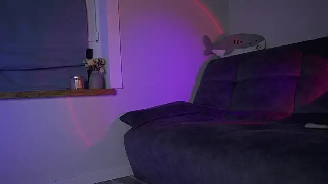 Snapshot of GlamourNova chatting on February 5, 3:09 pm GlamourNova online show from February 5, 3:09 pm