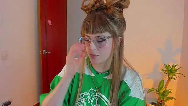 tekila   online show from February 10, 8:46 pm