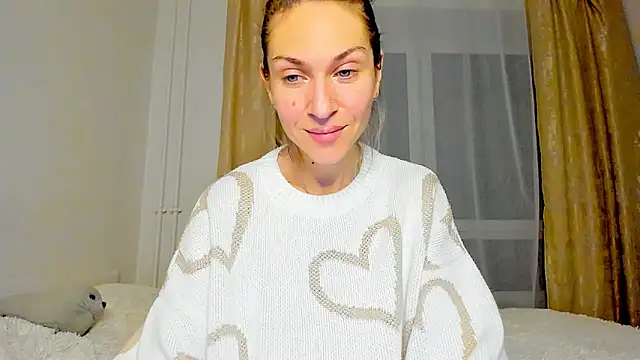 Snapshot of Mona_Cruz chatting on March 15, 7:16 pm Mona Cruz online show from March 15, 7:16 pm