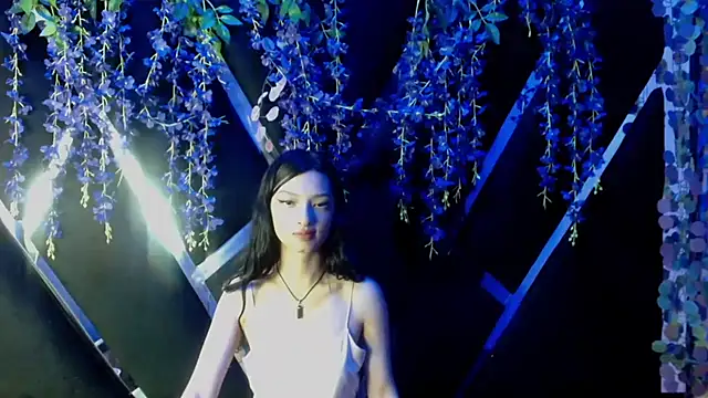 Aurora 18 online show from September 13, 2:17 pm