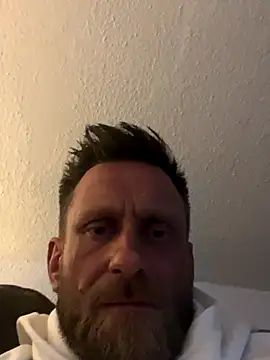 Bro4bro0040 online show from November 12, 1:39 am