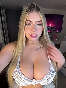 MiaWhitePink  online show from February 28, 5:19 am