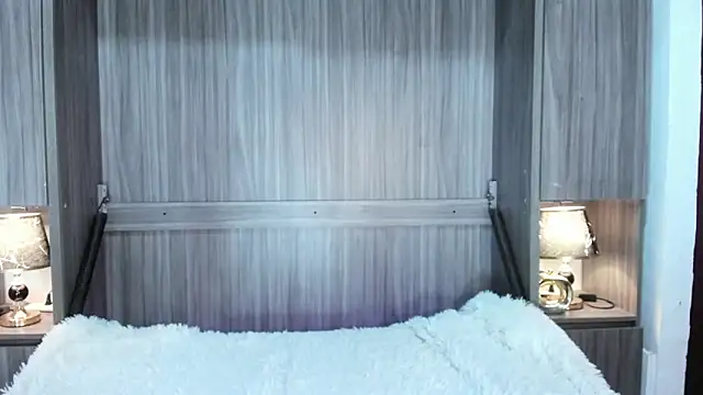 valerymeyerr online show from February 19, 11:39 am