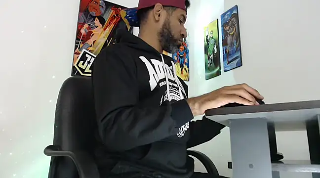 Enriblack92 online show from December 30, 4:09 am