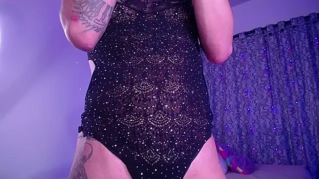 alejandrafitt online show from March 27, 2:06 am