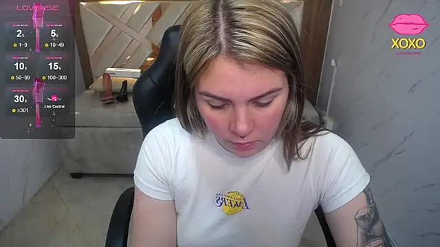 Paula b  online show from April 1, 1:52 pm