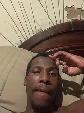 Snapshot of DManL chatting on March 24, 7:08 pm DManL online show from March 24, 7:08 pm