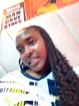 Snapshot of Sweet_mella chatting on April 18, 7:07 pm Sweet mella online show from April 18, 7:07 pm