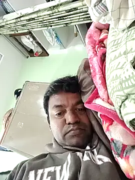 Snapshot of PVNRAO0831 chatting on December 23, 5:49 am PVNRAO0831 online show from December 23, 5:49 am