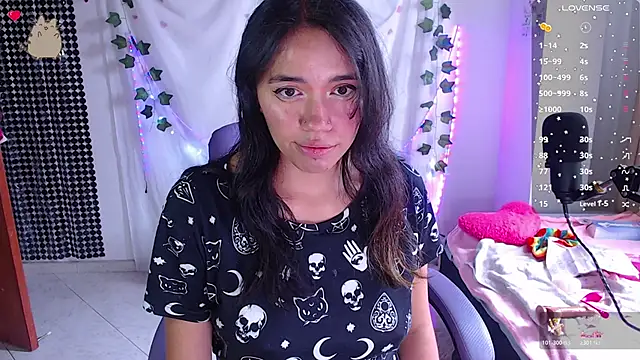 sophie north online show from February 5, 8:13 pm