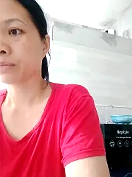 Snapshot of Aninyin22 chatting on April 27, 1:36 am Aninyin22 online show from April 27, 1:36 am