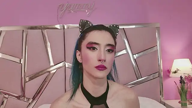 Snapshot of Lunapage chatting on October 8, 8:17 pm Lunapage online show from October 8, 8:17 pm