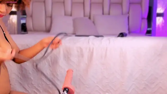  CurlyGirl  online show from March 19, 8:46 pm