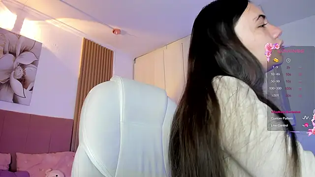Snapshot of mia_nevaeh chatting on April 25, 6:38 pm mia nevaeh online show from April 25, 6:38 pm