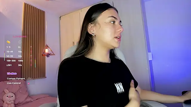Snapshot of mia_nevaeh chatting on July 11, 8:44 pm mia nevaeh online show from July 11, 8:44 pm