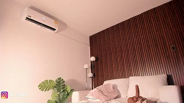 molly cams8 online show from May 14, 10:05 pm
