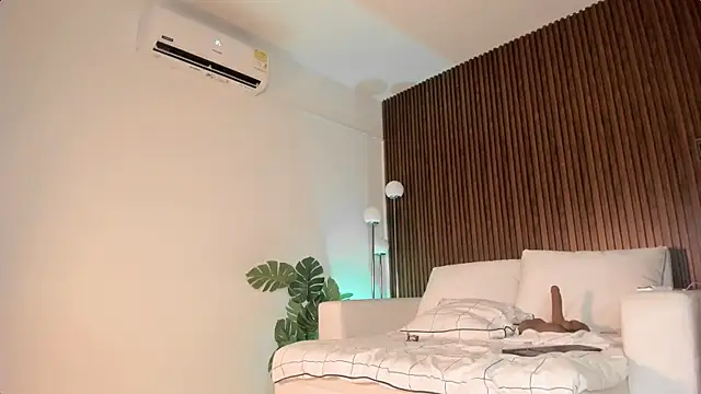molly cams8 online show from June 6, 10:36 pm