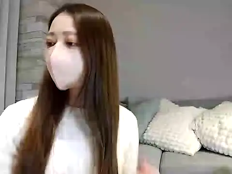 Snapshot of mayu629 chatting on February 3, 11:09 am mayu629 online show from February 3, 11:09 am