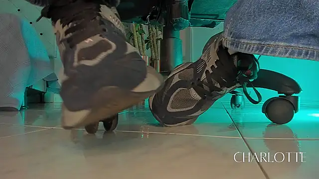 charlotte  grey online show from January 10, 8:21 pm