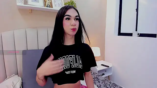 Snapshot of Mia_thompson_19 chatting on June 3, 7:19 pm Mia thompson 19 online show from June 3, 7:19 pm