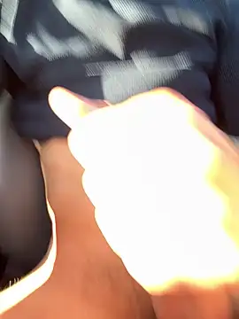 Snapshot of hotisraeli chatting on January 4, 6:41 am hotisraeli online show from January 4, 6:41 am