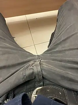 Snapshot of hotisraeli chatting on January 6, 3:51 pm hotisraeli online show from January 6, 3:51 pm