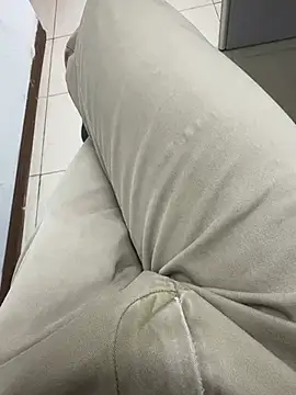 Snapshot of hotisraeli chatting on February 3, 10:03 am hotisraeli online show from February 3, 10:03 am