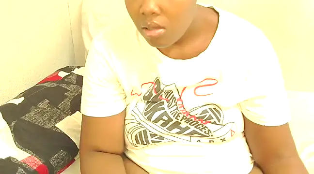 DollyAssZA online show from February 27, 2:00 pm