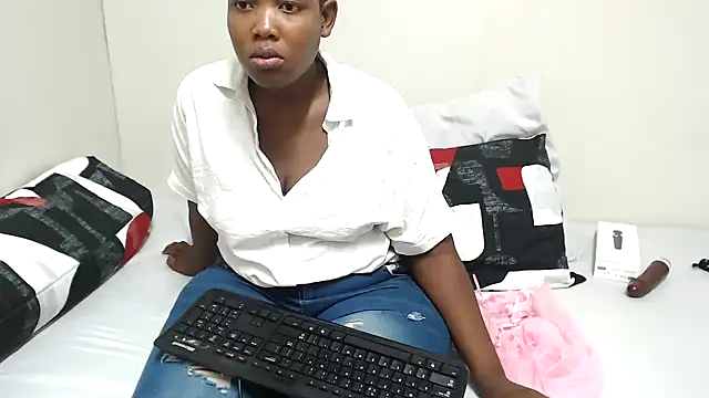 DollyAssZA online show from March 4, 6:07 pm