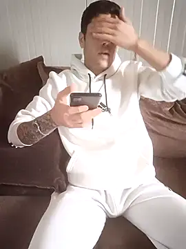 arenn1997 online show from March 16, 12:09 pm