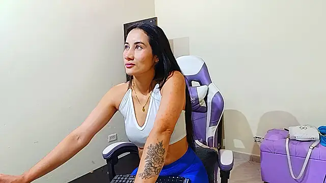 Cataleyalove ADY online show from February 22, 11:36 pm