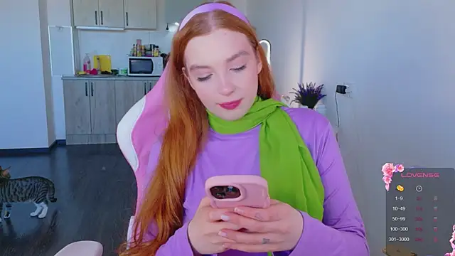 Snapshot of cinnabon_girls chatting on May 2, 1:27 pm cinnabon girls online show from May 2, 1:27 pm