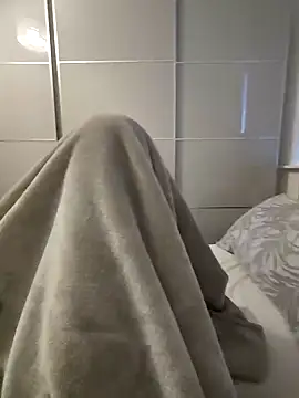 Hardmard online show from January 2, 2:02 pm