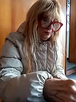 Snapshot of eva2023sexy chatting on January 9, 1:24 pm eva2023sexy online show from January 9, 1:24 pm