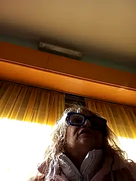 Snapshot of eva2023sexy chatting on February 28, 2:42 pm eva2023sexy online show from February 28, 2:42 pm