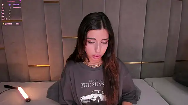 Snapshot of eva_lim chatting on March 8, 7:20 pm eva lim online show from March 8, 7:20 pm