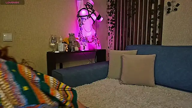 Snapshot of _SweetFox_ chatting on September 30, 9:20 pm  SweetFox  online show from September 30, 9:20 pm