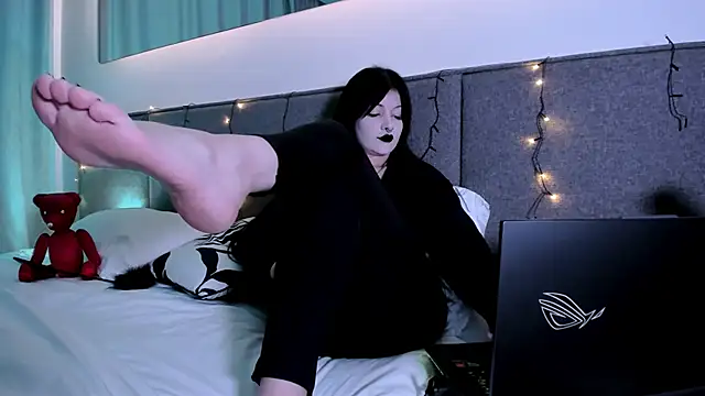 Snapshot of _Goddess_Misha_ chatting on December 7, 9:22 pm  Goddess Misha  online show from December 7, 9:22 pm