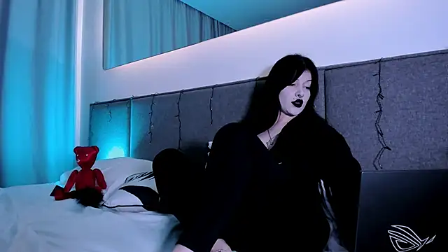 Snapshot of _Goddess_Misha_ chatting on December 8, 12:29 am  Goddess Misha  online show from December 8, 12:29 am