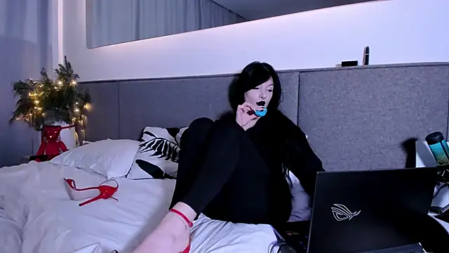 Snapshot of _Goddess_Misha_ chatting on January 5, 11:12 pm  Goddess Misha  online show from January 5, 11:12 pm