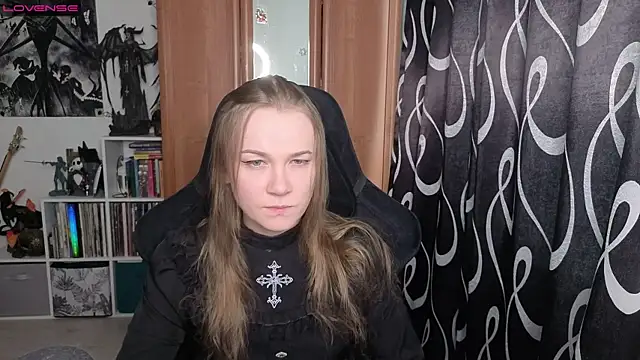 Snapshot of stellablondy chatting on June 25, 1:15 pm stellablondy online show from June 25, 1:15 pm