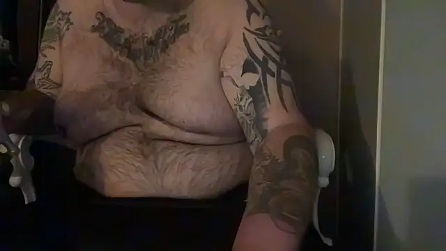 chubbycloudybottom online show from June 23, 9:07 am