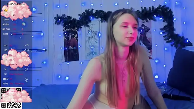 Snapshot of JorRoger chatting on December 25, 3:08 am JorRoger online show from December 25, 3:08 am