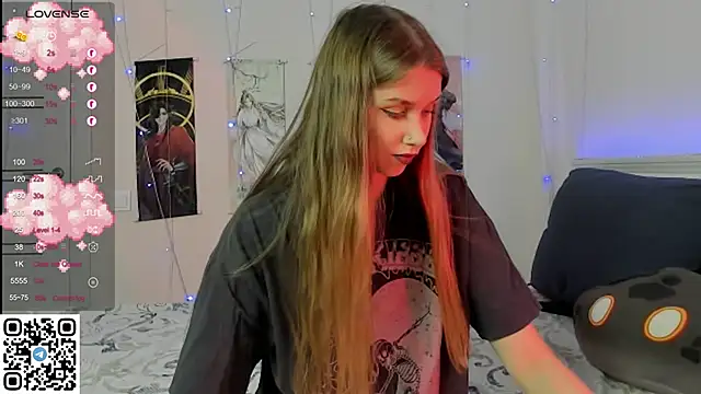 Snapshot of JorRoger chatting on February 6, 8:45 pm JorRoger online show from February 6, 8:45 pm